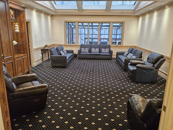 Elegant 9+ bed, mansion, kosher, Shabbos-friendly