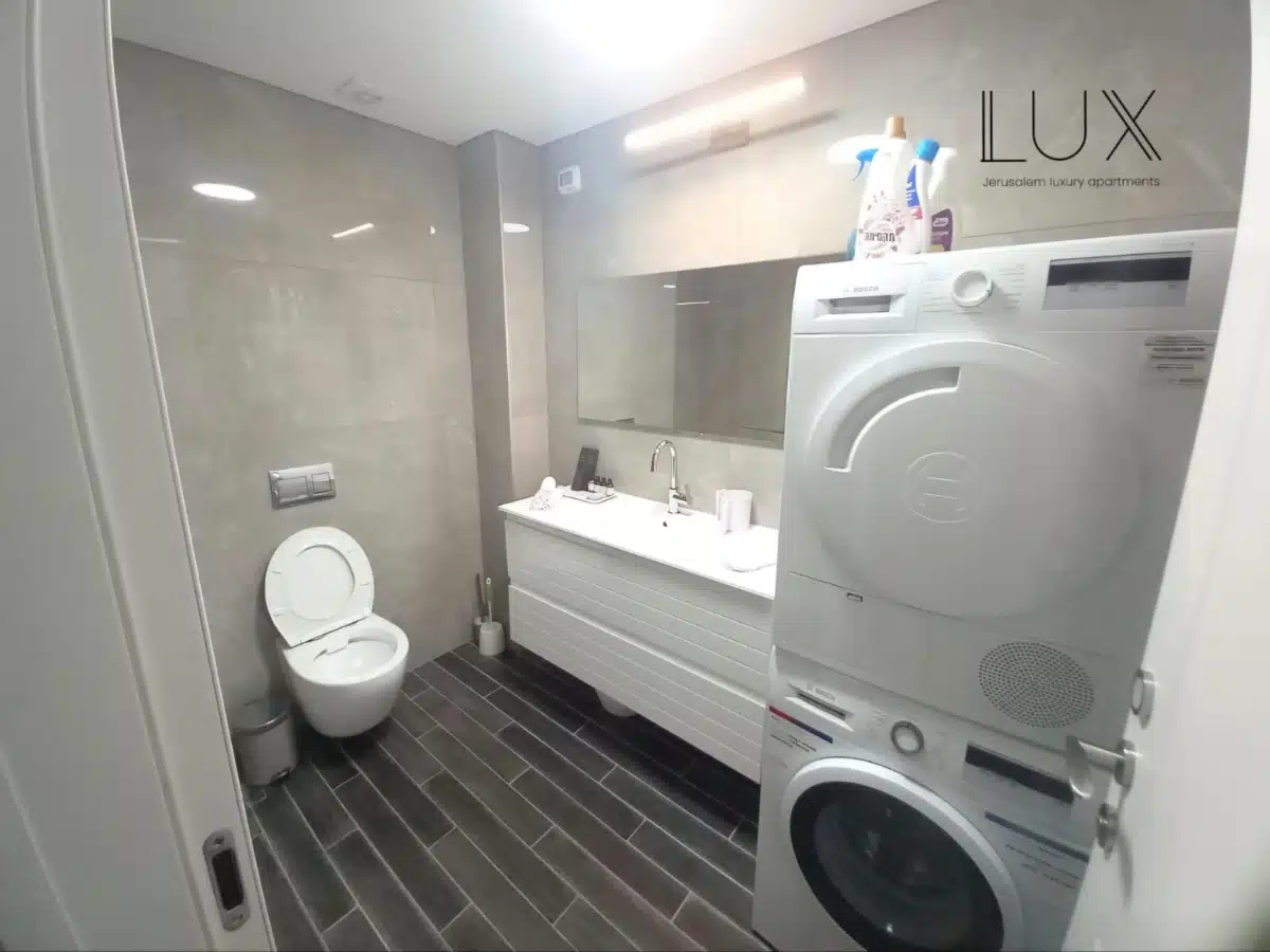 beautiful one bedroom apartment