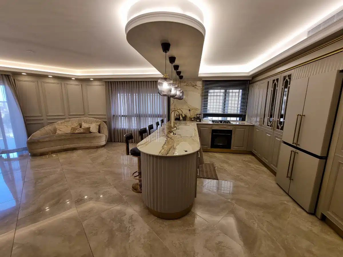 nice 4 bedroom apartment