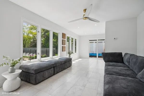LXURE: The Windsor Manor - Luxury Kosher Rental in Toms River