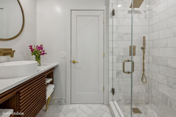 LXURE: The Windsor Manor - Luxury Kosher Rental in Toms River