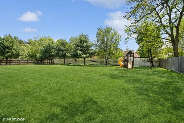 LXURE: The Windsor Manor - Luxury Kosher Rental in Toms River