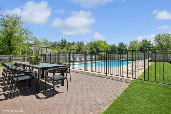 LXURE: The Windsor Manor - Luxury Kosher Rental in Toms River