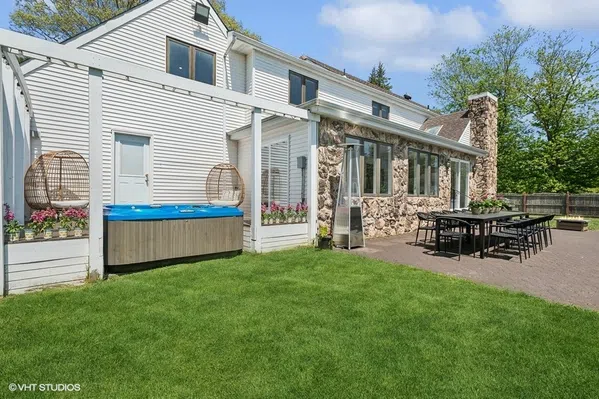 LXURE: The Windsor Manor - Luxury Kosher Rental in Toms River