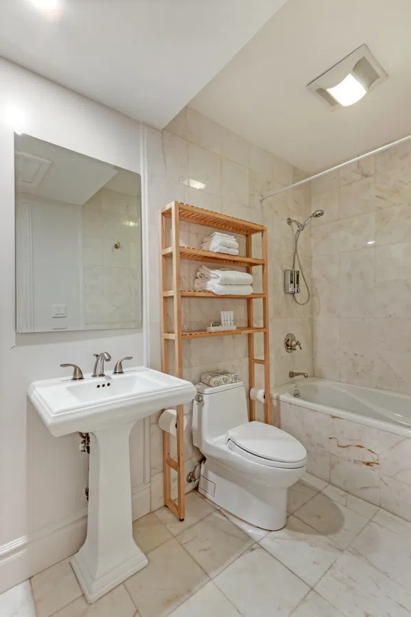 The Brooklyn Spa Suite 