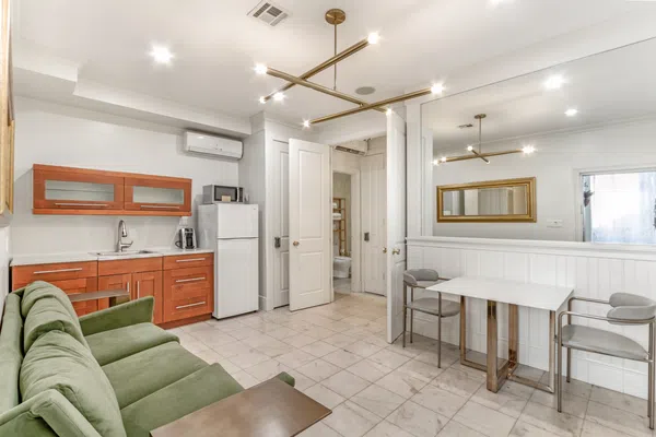 The Brooklyn Spa Suite 