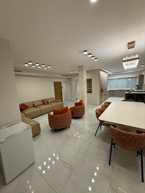 Family vacation apartment, NEWLY RENOVATED holiday rental in Rehavia, Jerusalem