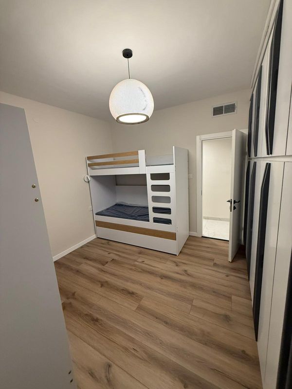 Family vacation apartment, NEWLY RENOVATED holiday rental in Rehavia, Jerusalem