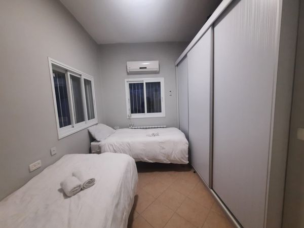 Yerushalayim short term family friendly 3 bedroom apartment