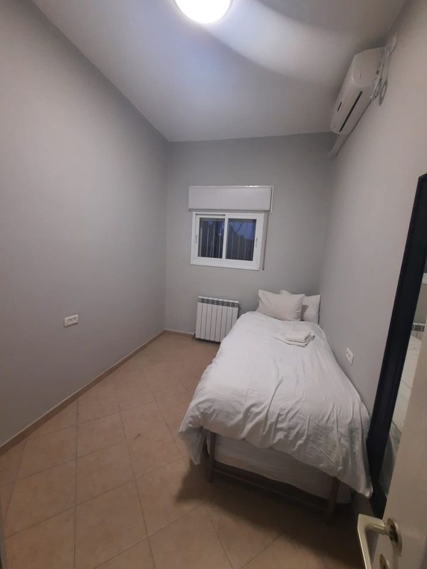 Yerushalayim short term family friendly 3 bedroom apartment