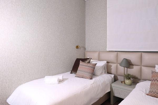 Jerusalem Luxury Apartment Rental -Schneller
