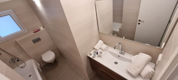 Kikar Shabbos Two Bedroom Vacation Rental- Geula-Mea shearim-Jerusalem