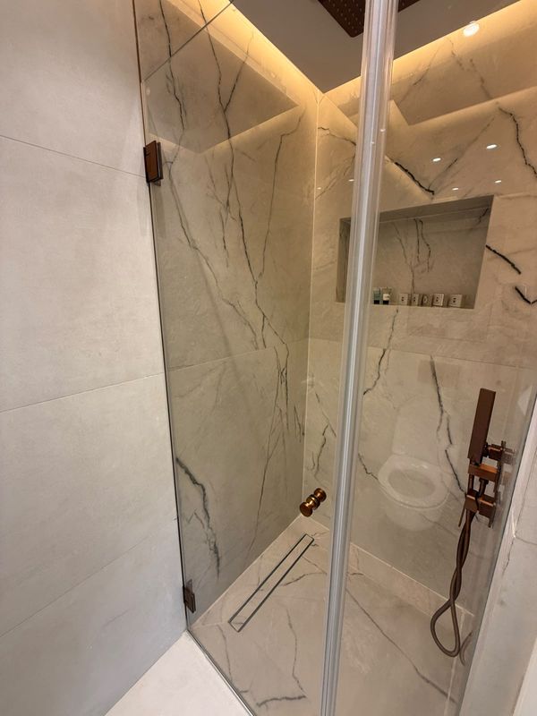 NEW- GORGEOUS VACATION RENTAL IN THE HEART OF JERUSALEM, ROMEMA