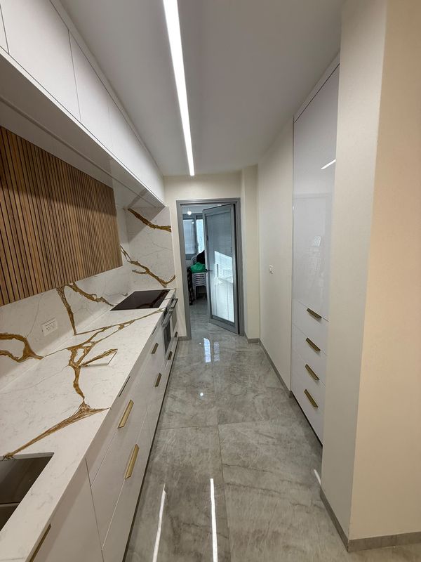 NEW- GORGEOUS VACATION RENTAL IN THE HEART OF JERUSALEM, ROMEMA