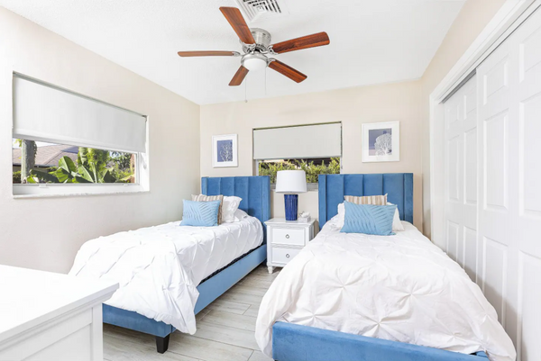 Villa Coral: 4BD/3 BA Private Heated Pool