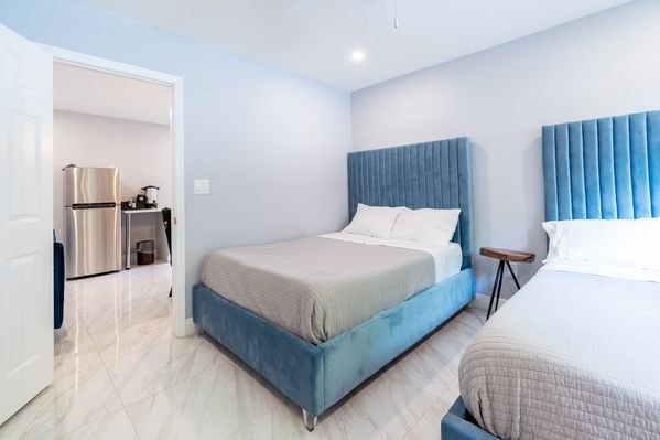 Cozy private suite in North Miami Beach