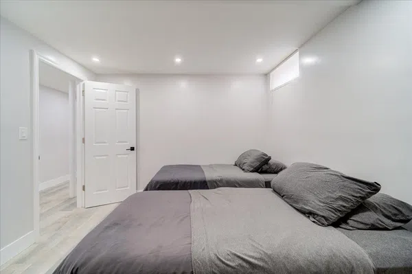 Lakefront 6BR Home w/Dock | Year Round