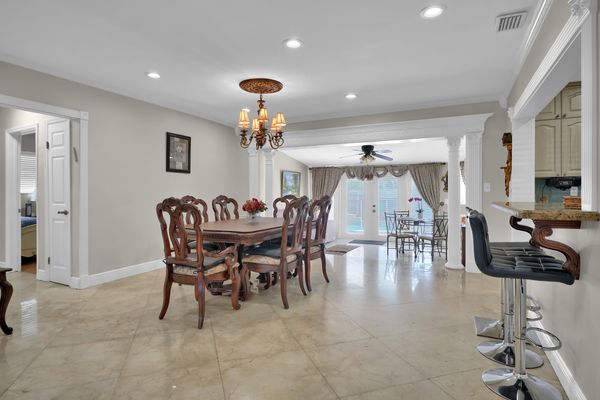 Charming 3-Bedroom Retreat with Pool & Hot Tub