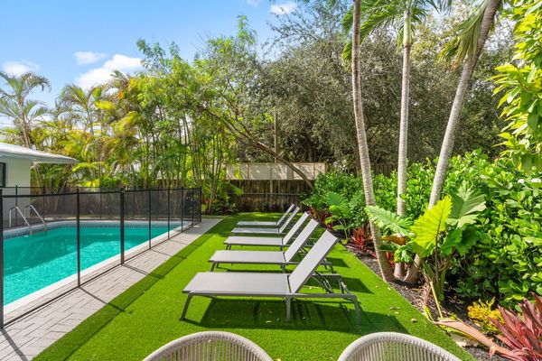 Palm view  Retreat