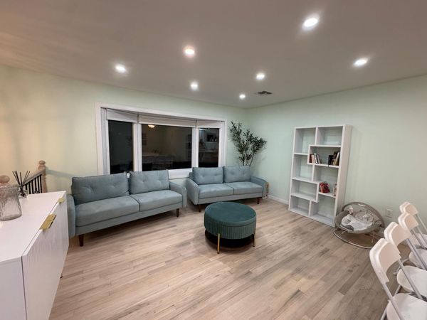 6 BR House+Private Pool In South Fallsberg