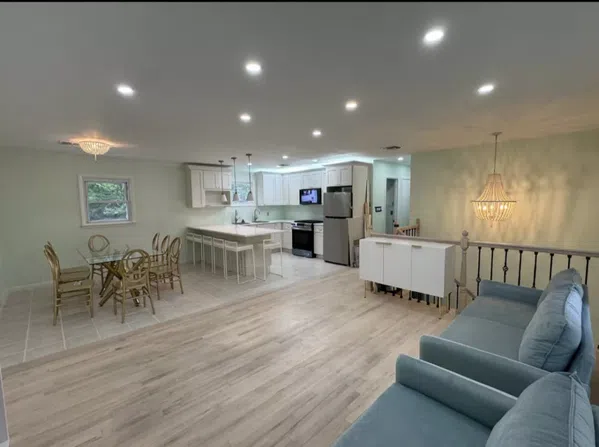 6 BR House+Private Pool In South Fallsberg
