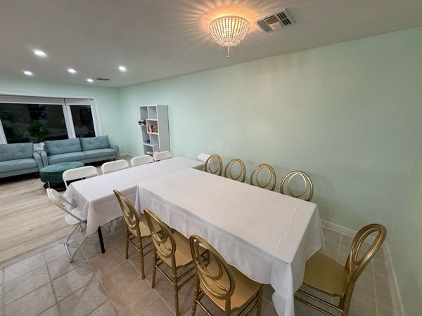 6 BR House+Private Pool In South Fallsberg