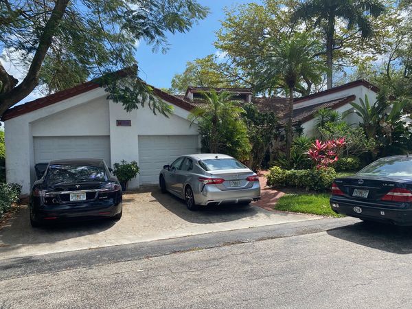 LARGE Newly Renovated 5 Bedroom POOL HOME IN HOLLYWOOD WOW!!! for Passover